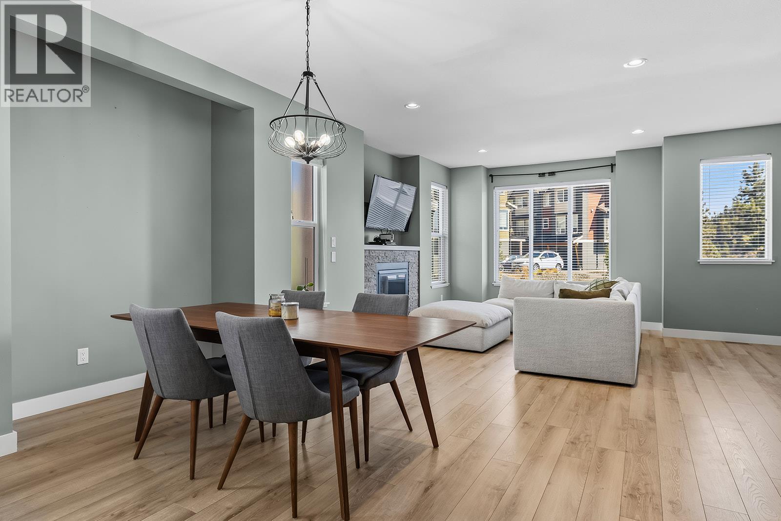 2490 Tuscany Drive Unit# 21