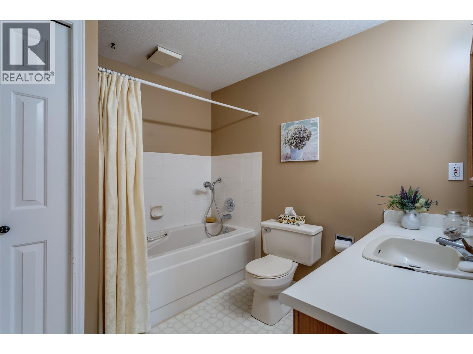 945 Lawrence Avenue Unit# 107