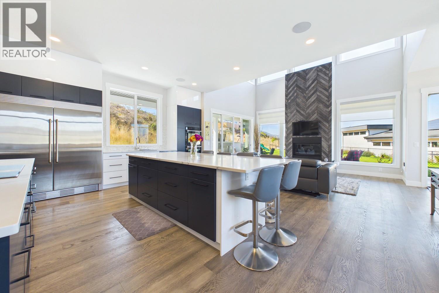 439 Redtail Court