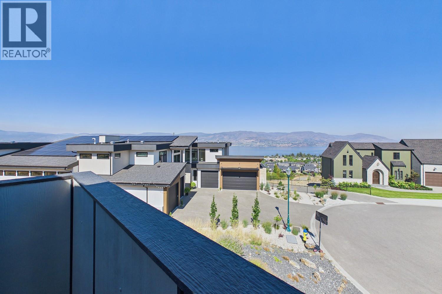 439 Redtail Court