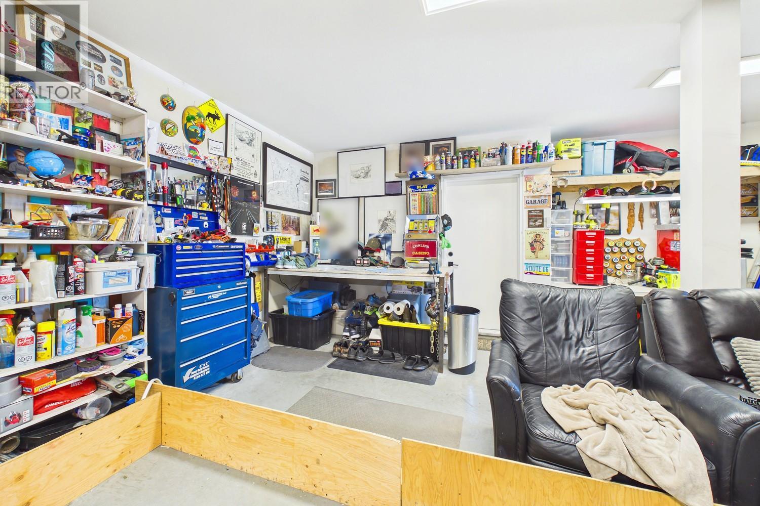 439 Redtail Court