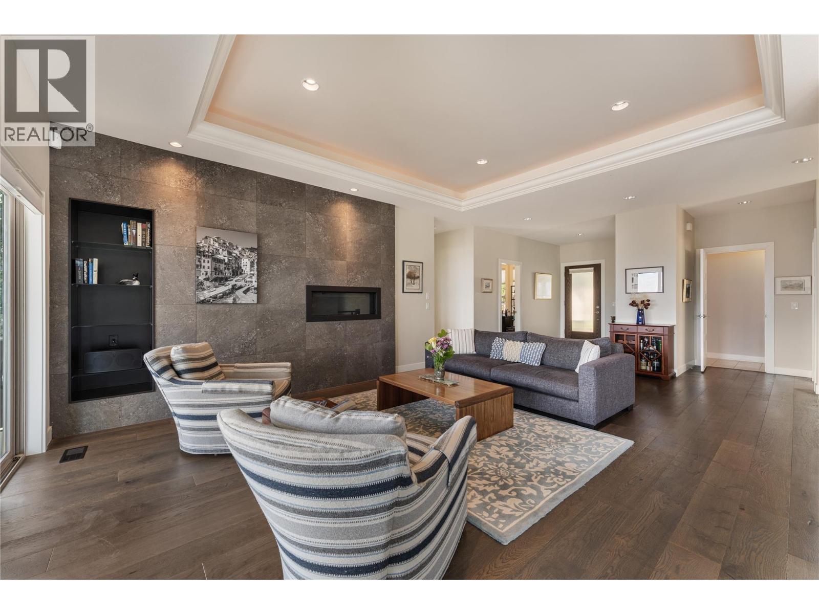 13464 Lake Hill Drive