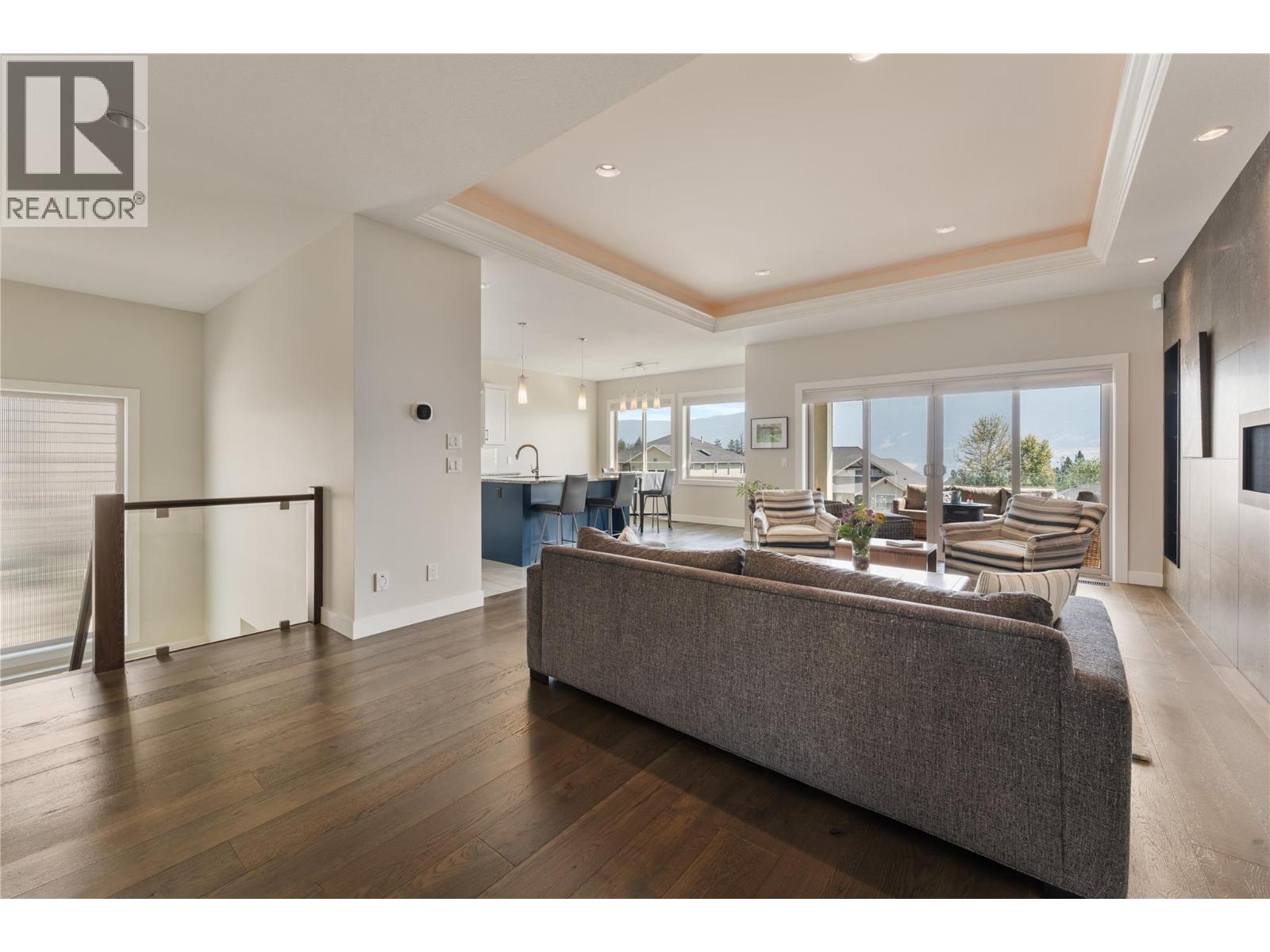 13464 Lake Hill Drive