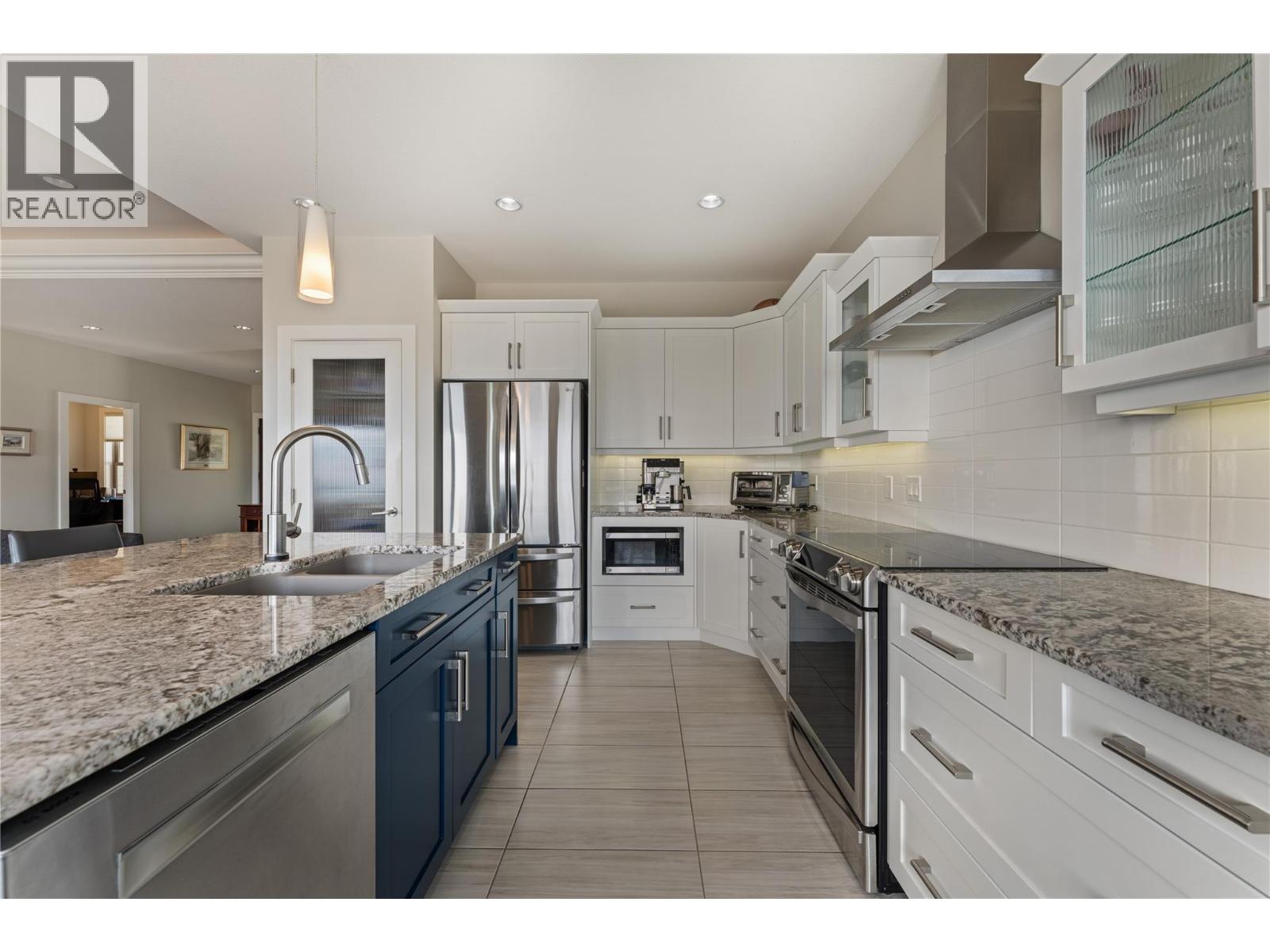 13464 Lake Hill Drive