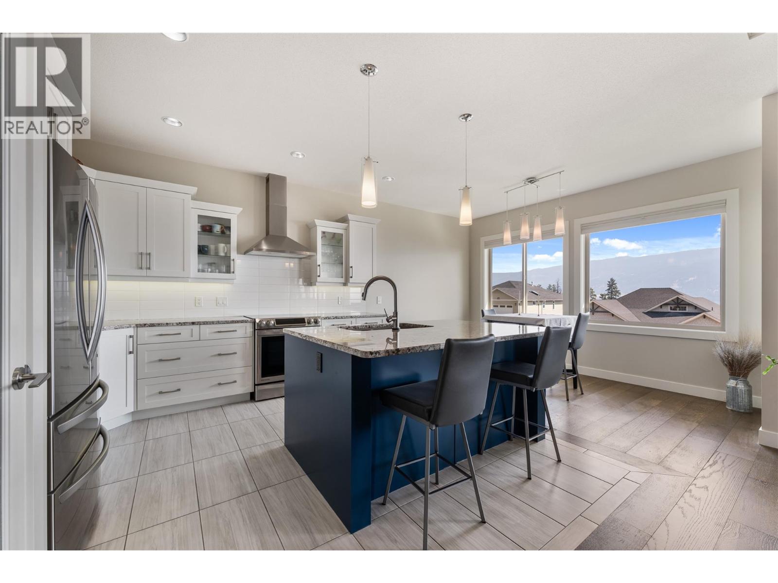 13464 Lake Hill Drive