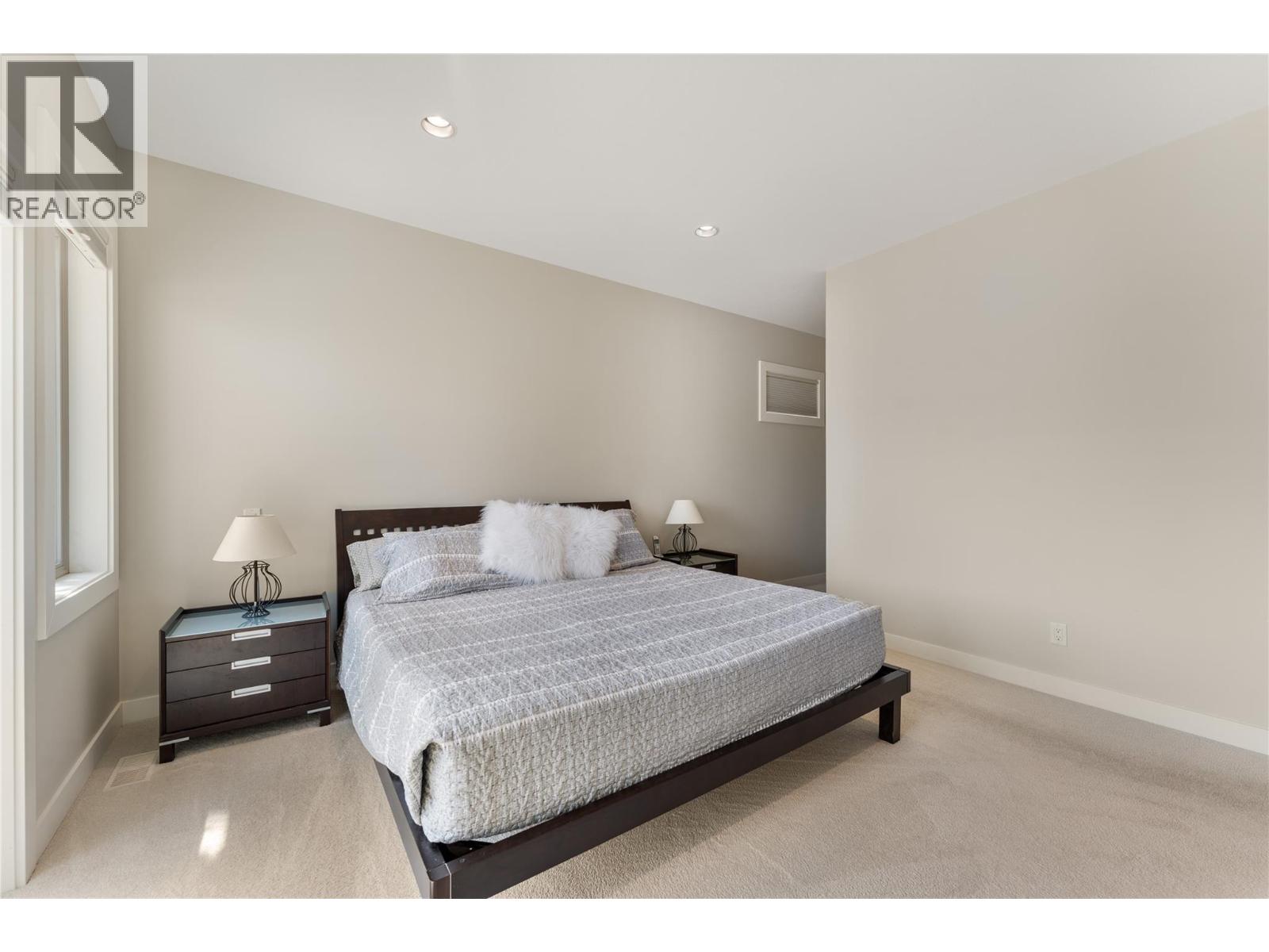 13464 Lake Hill Drive