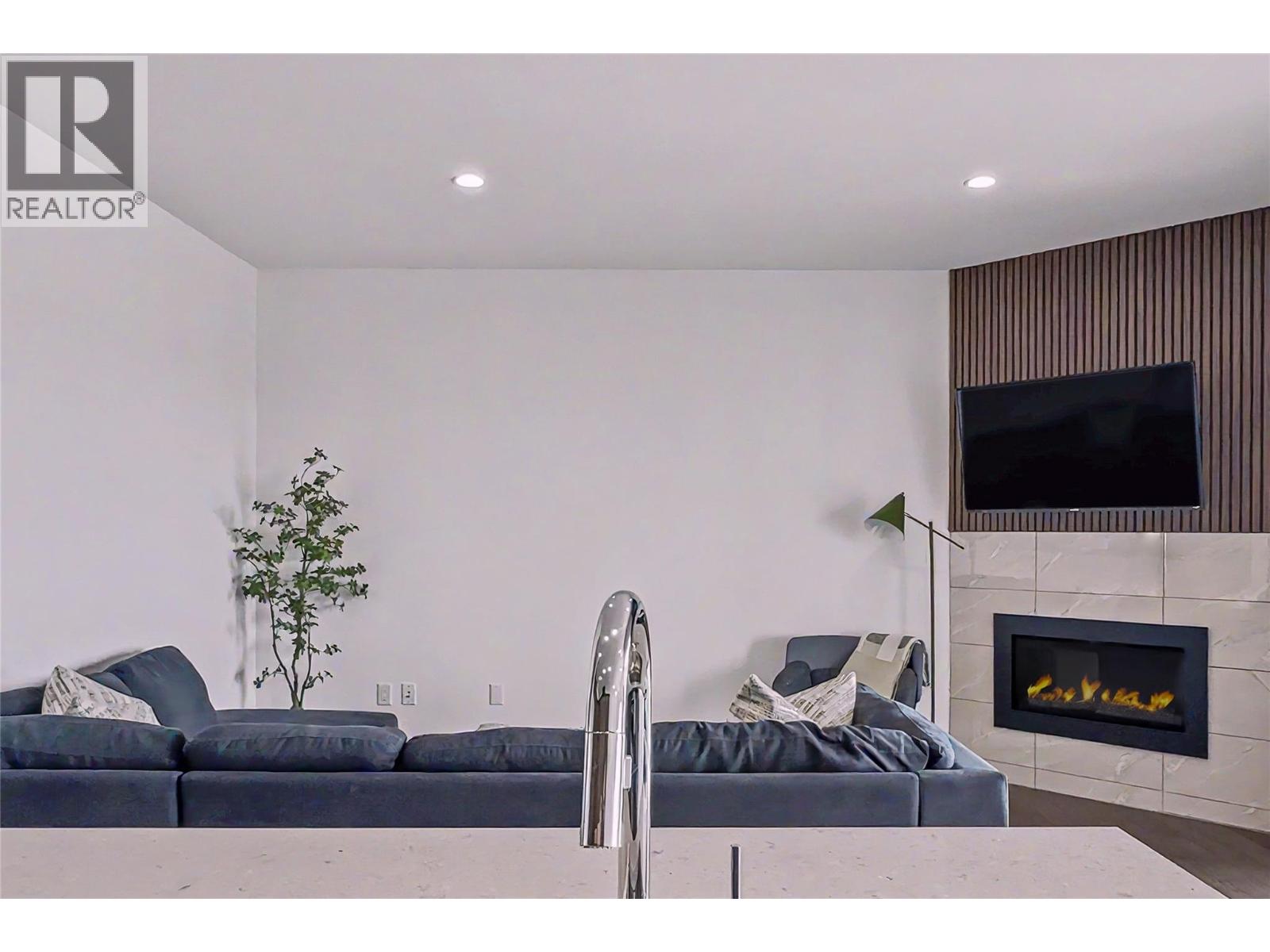 3075 Vint Road Unit# 115