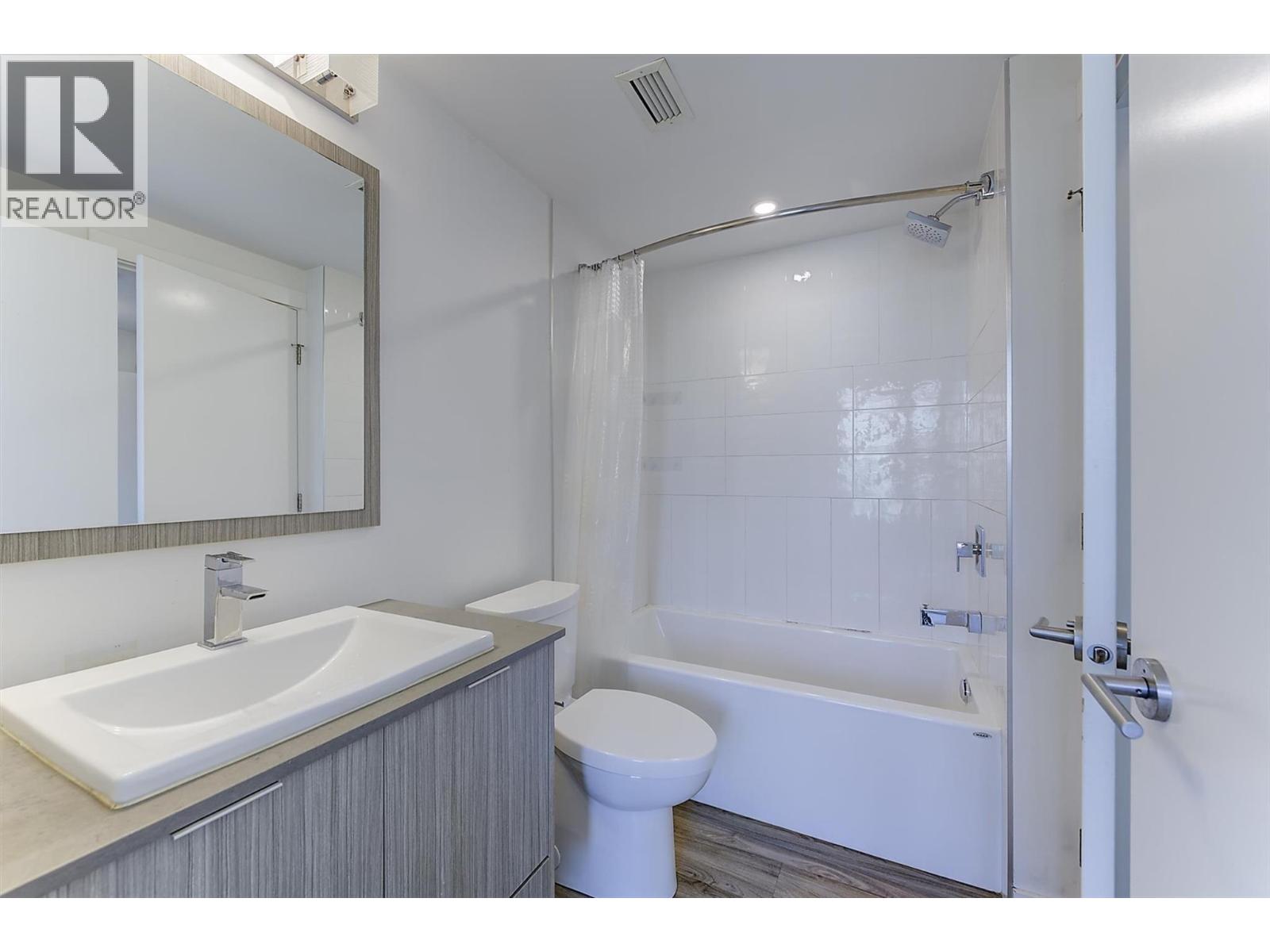 1775 Chapman Place Unit# 306