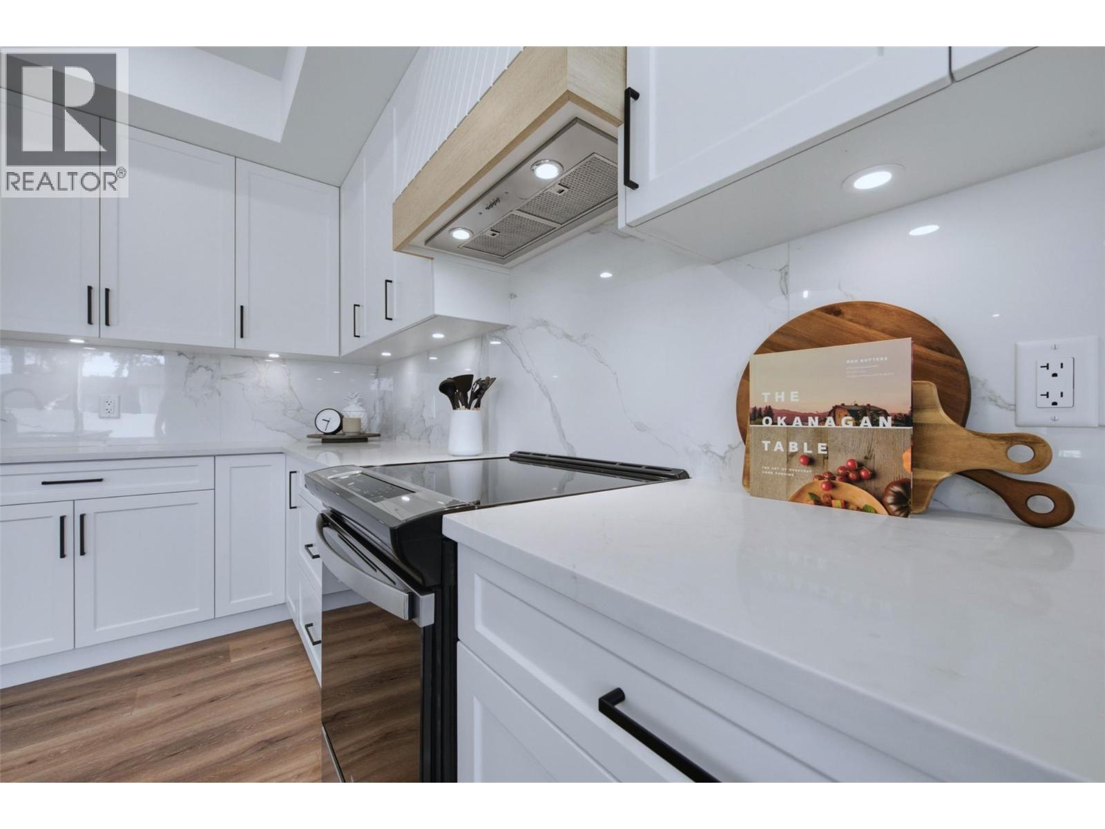 11565 Okanagan Centre Road E Unit# 8