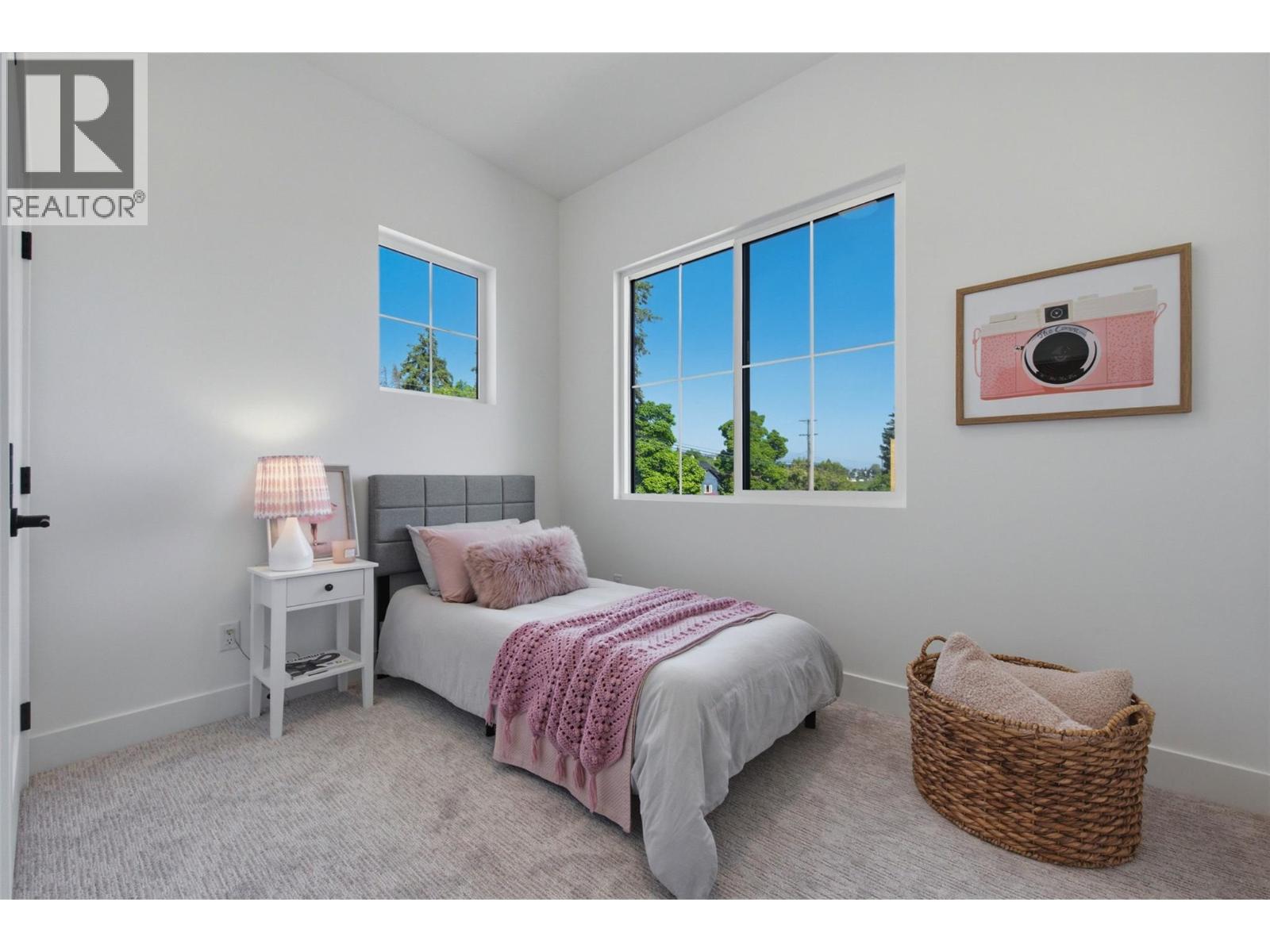 11565 Okanagan Centre Road E Unit# 8