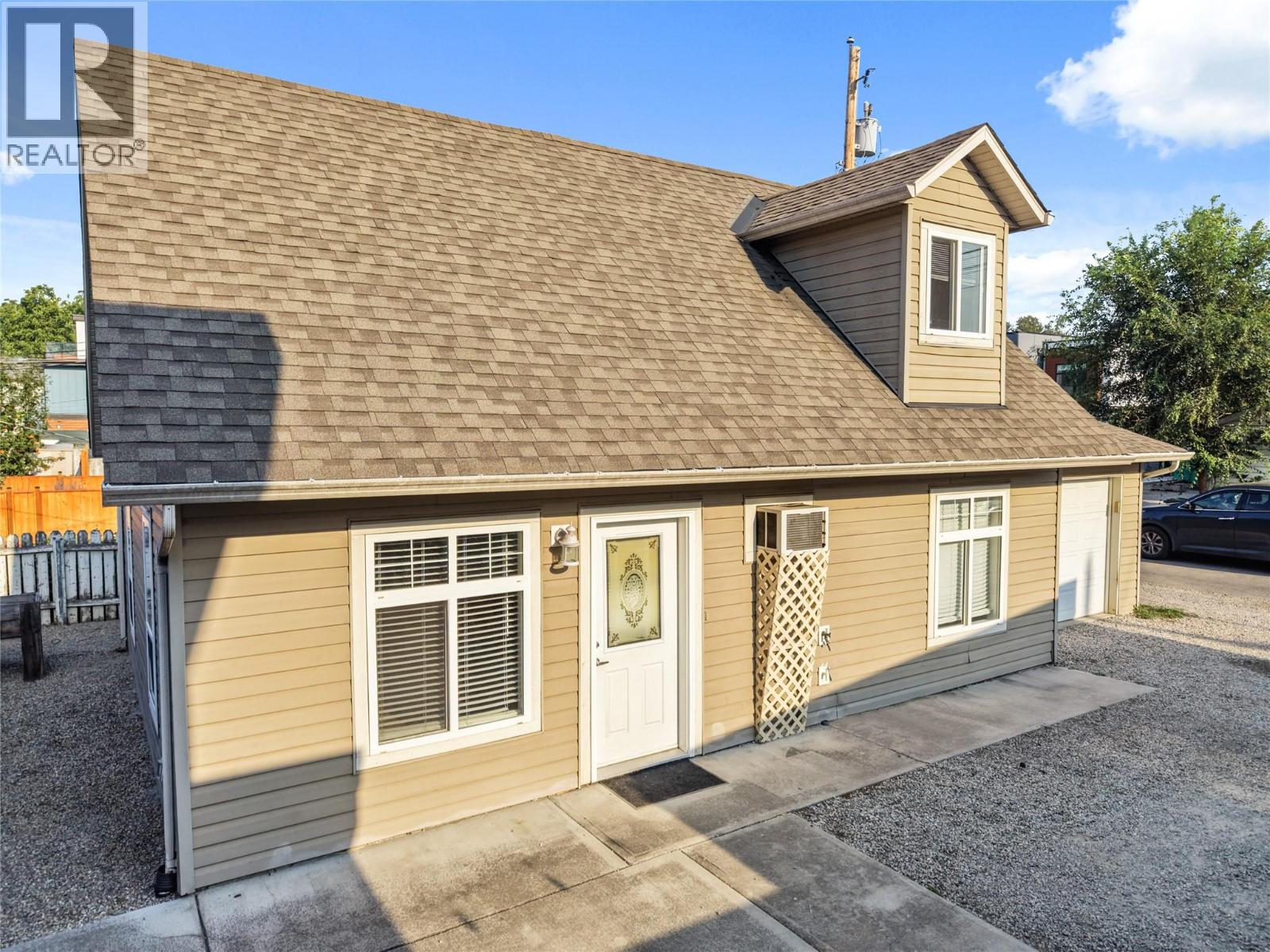 811 Martin Avenue