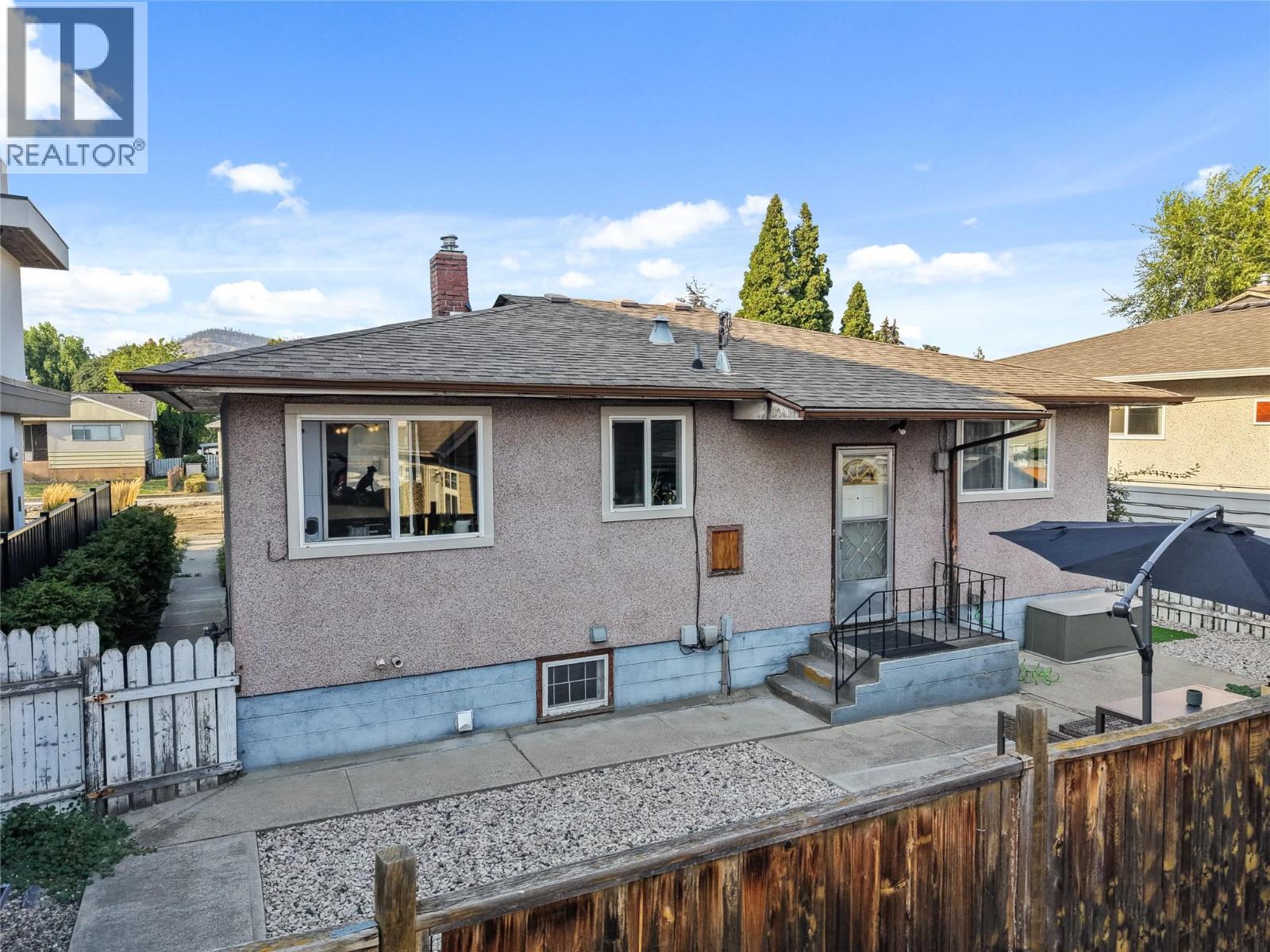 811 Martin Avenue