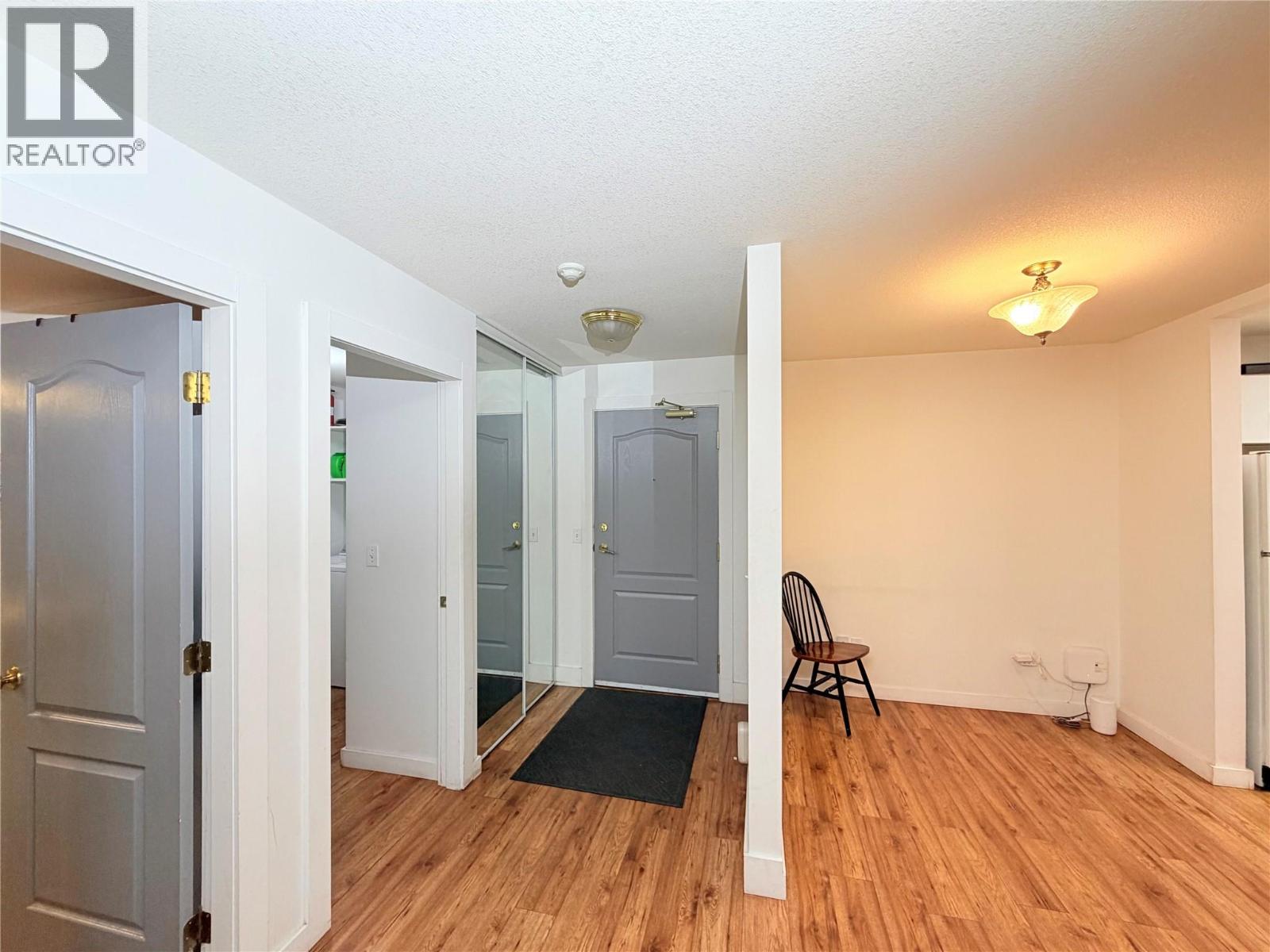 709 Houghton Road Unit# 114