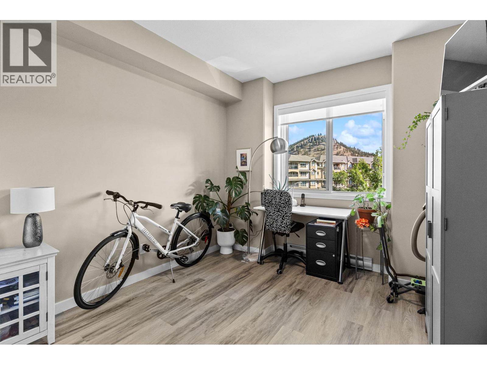 1960 Enterprise Way Unit# 305