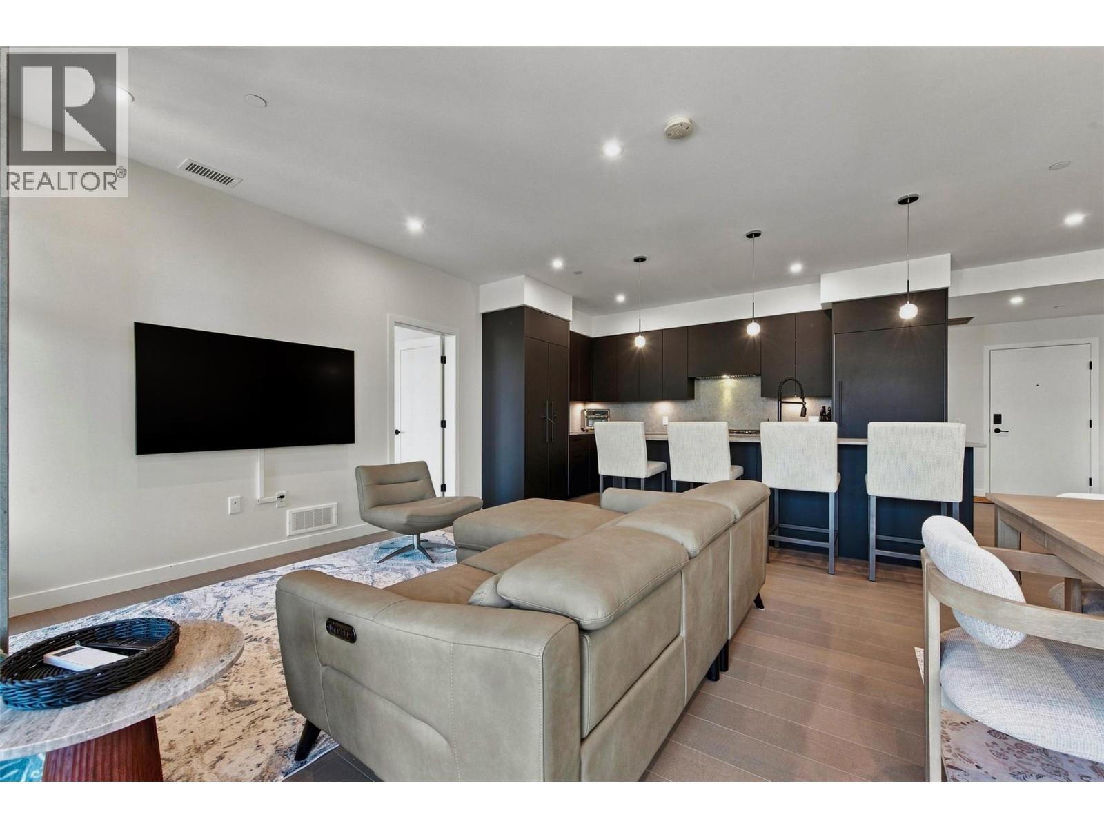 9652 Benchland Drive Unit# 307