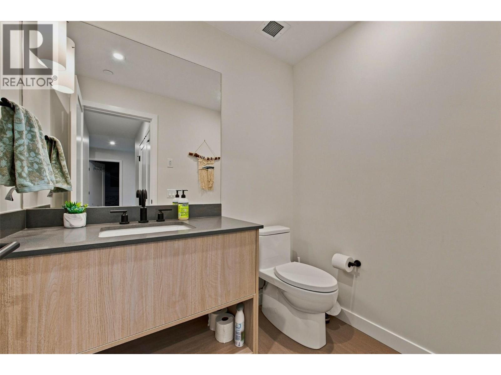 9652 Benchland Drive Unit# 307
