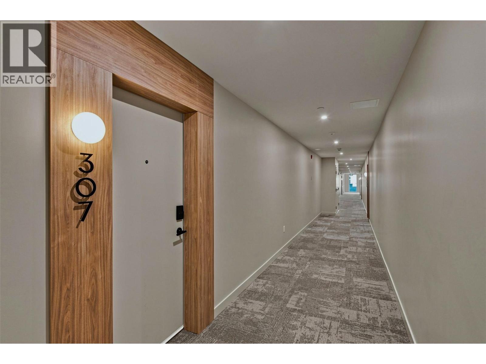 9652 Benchland Drive Unit# 307