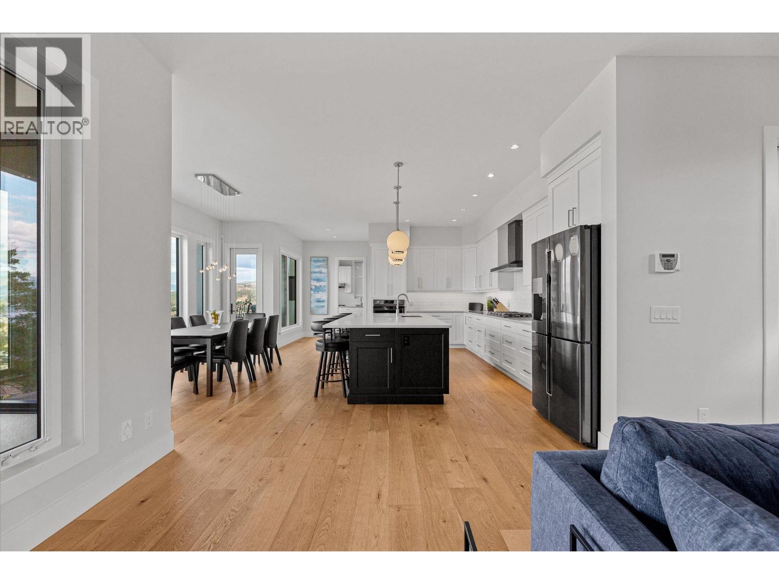 980 Ledgeview Court