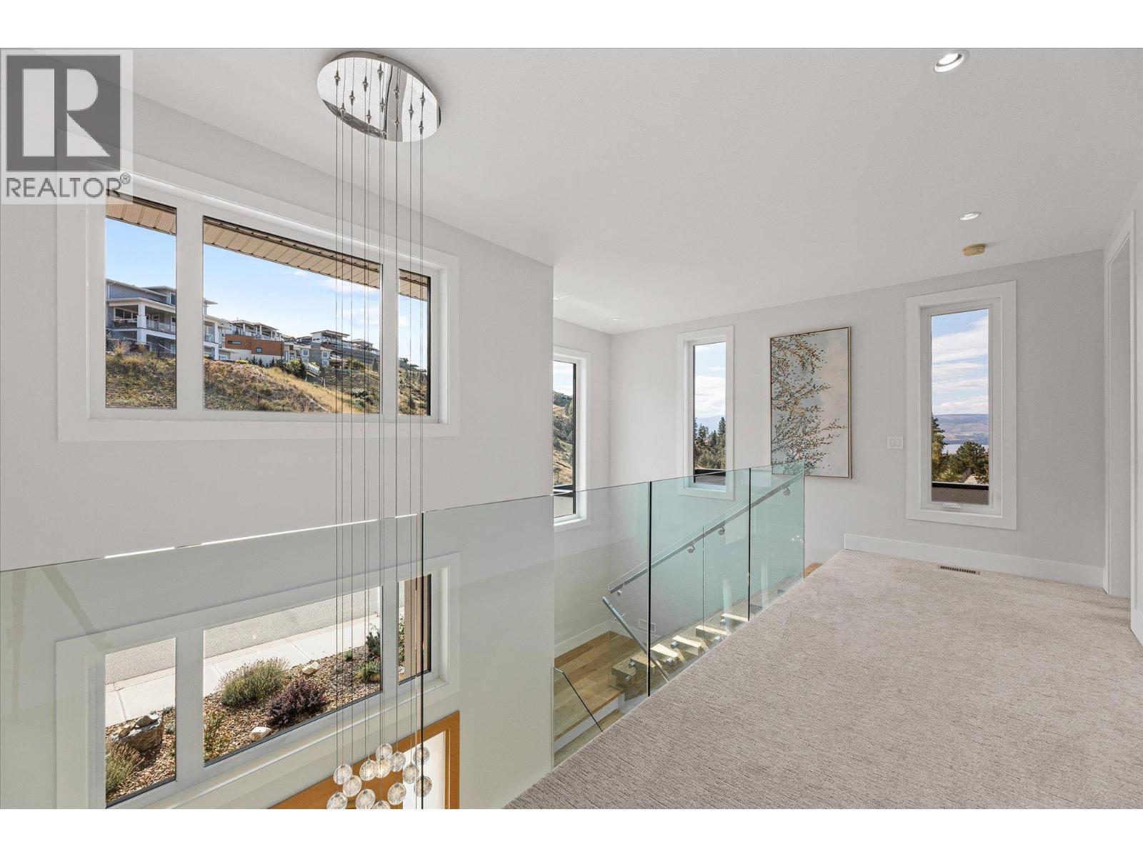 980 Ledgeview Court