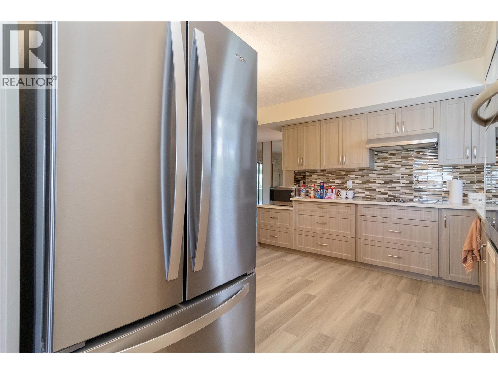 2098 Boucherie Road Unit# 44