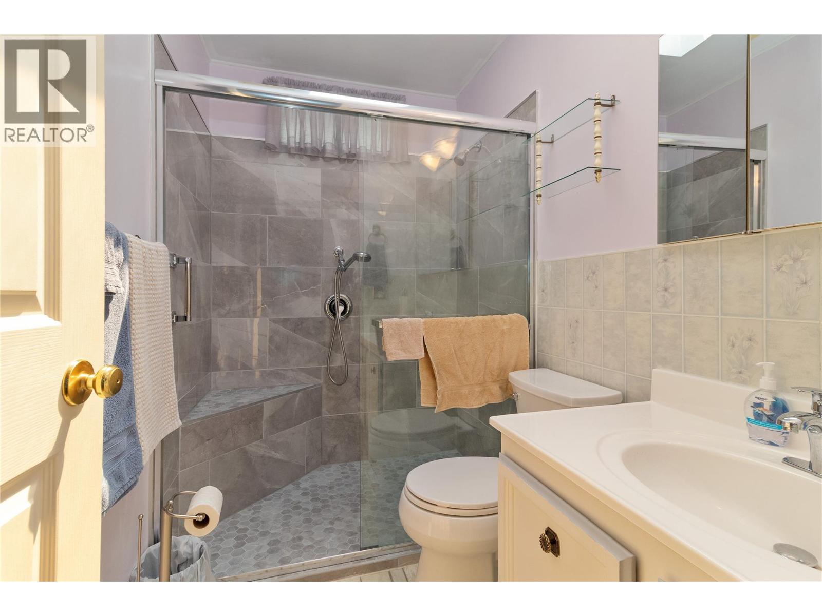 2098 Boucherie Road Unit# 44