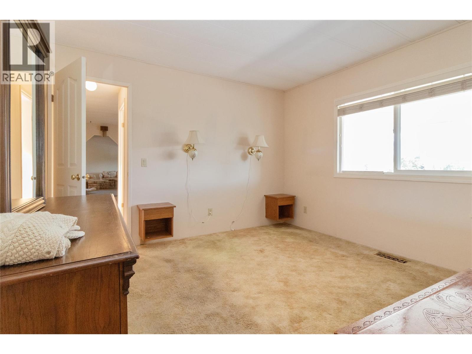 2098 Boucherie Road Unit# 44