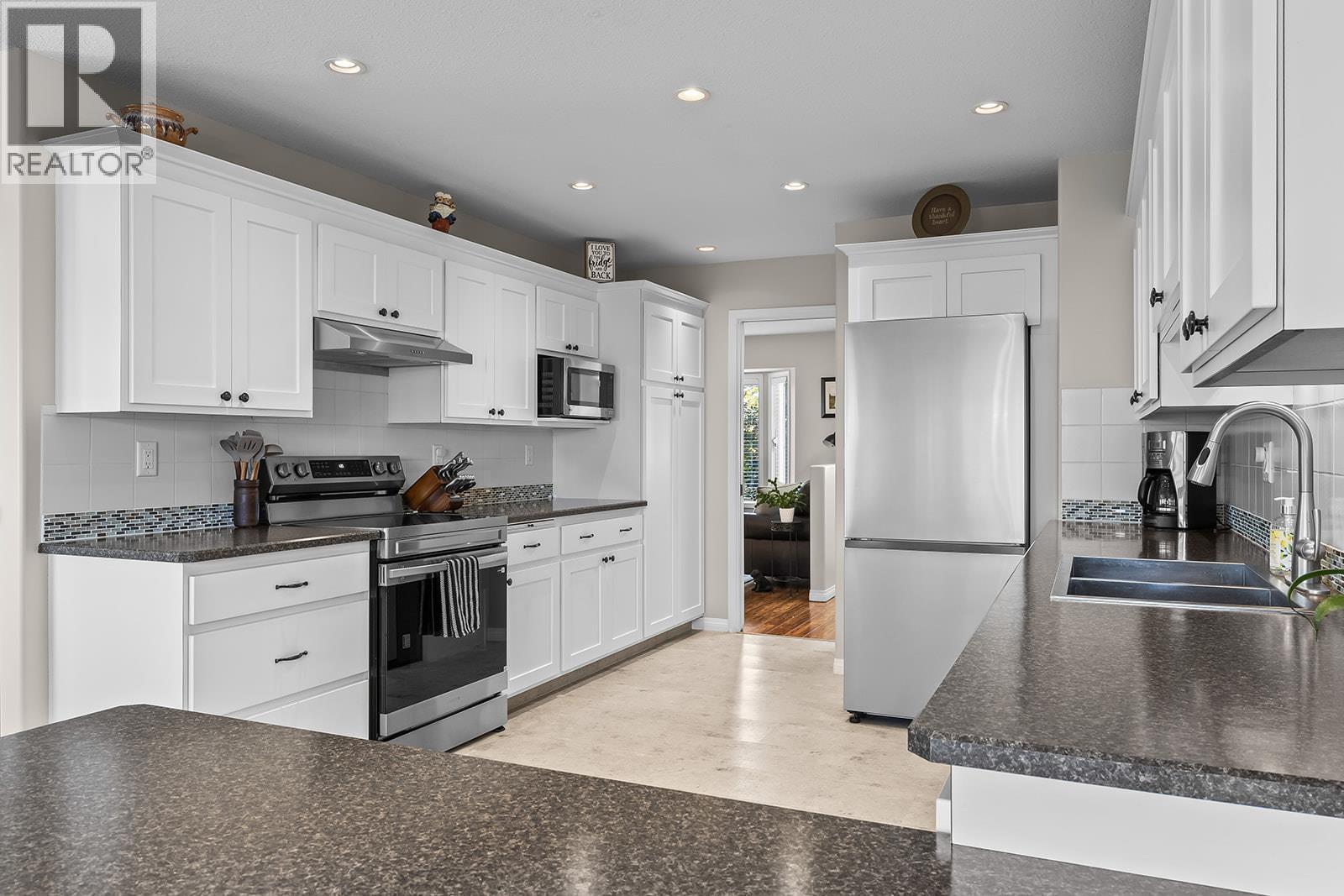 735 Nahanni Place
