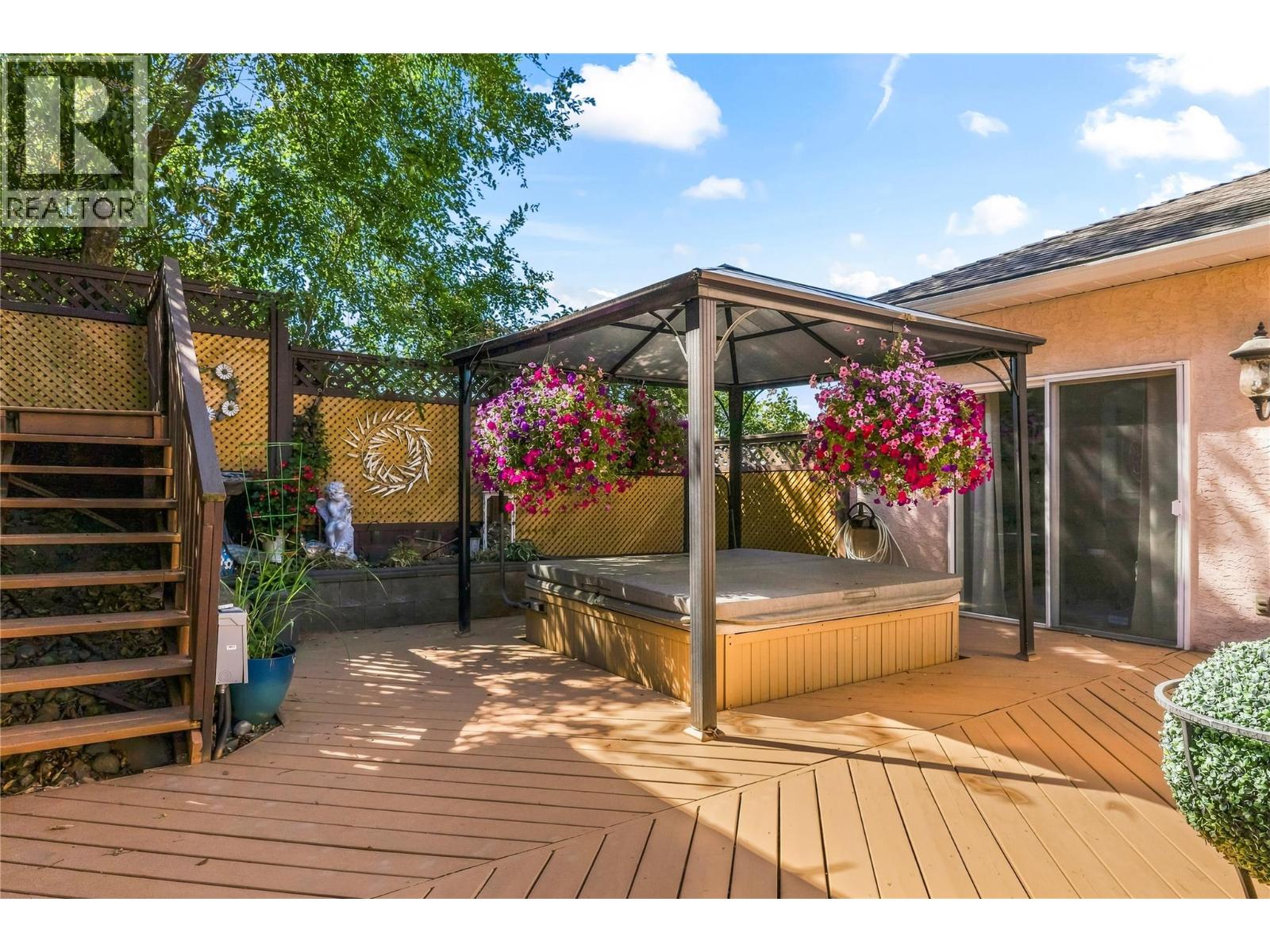 825 Toovey Road