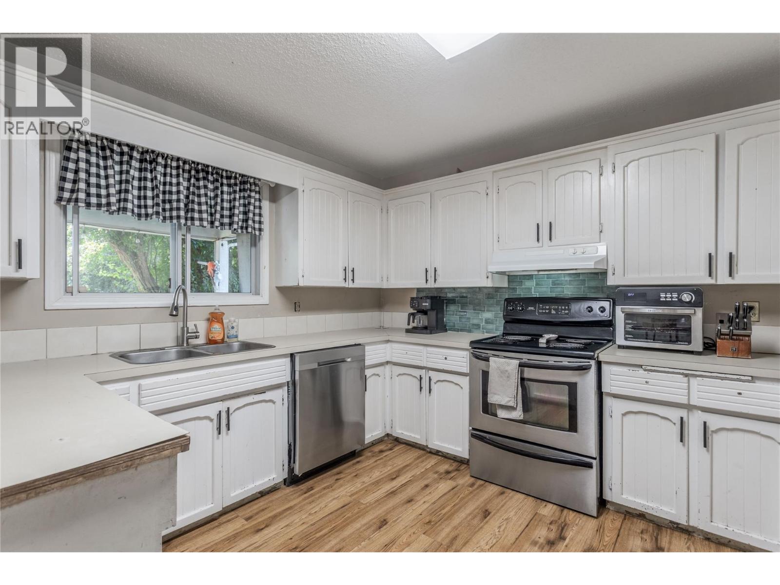 465 Bach Road
