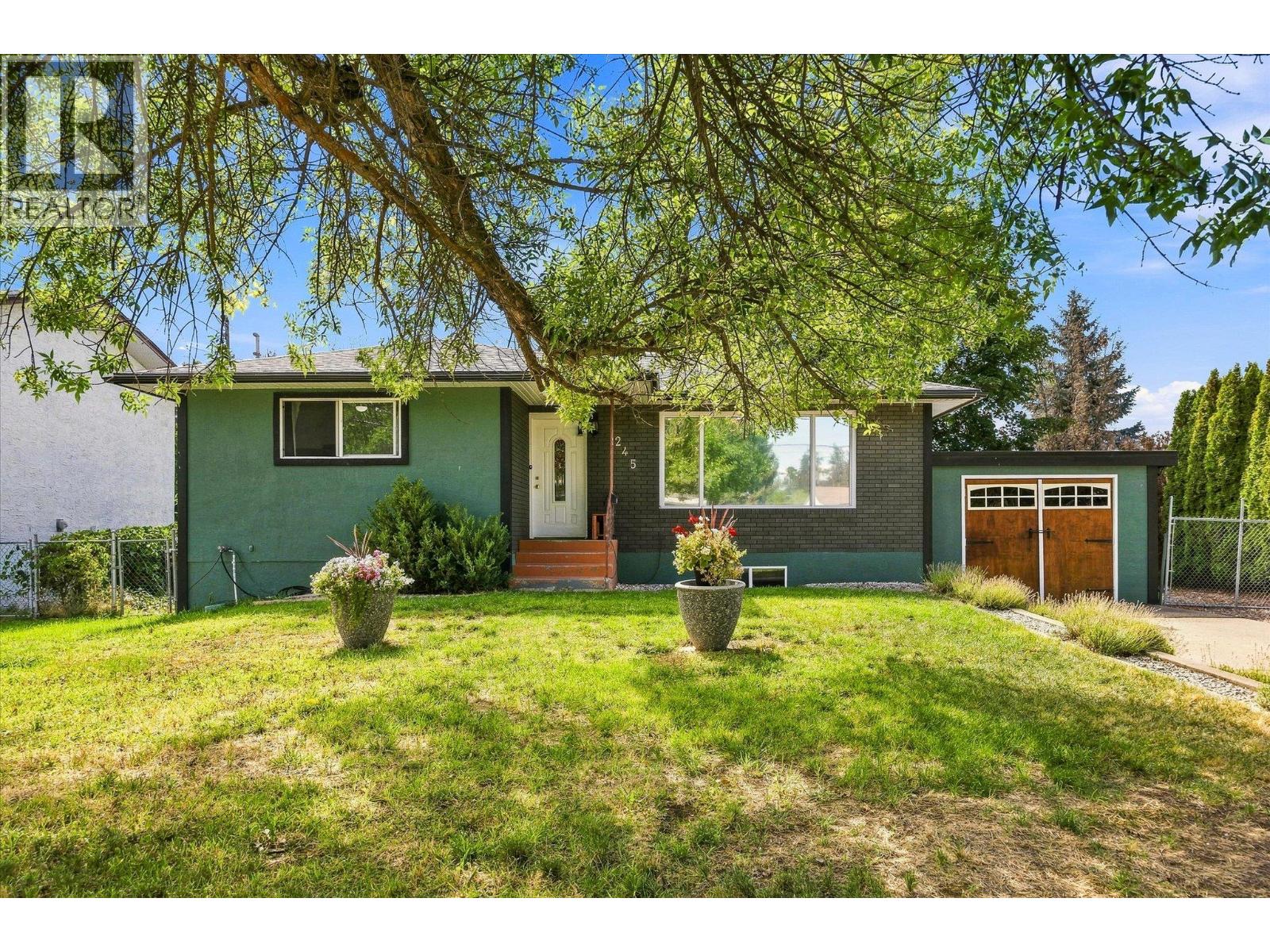 245 Holbrook Road W