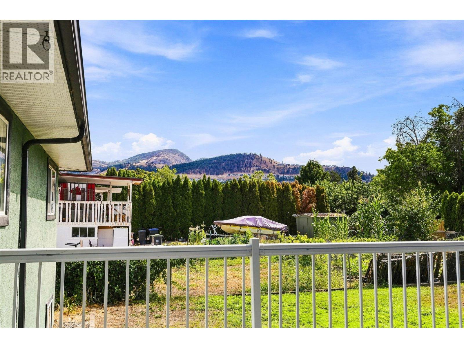 245 Holbrook Road W