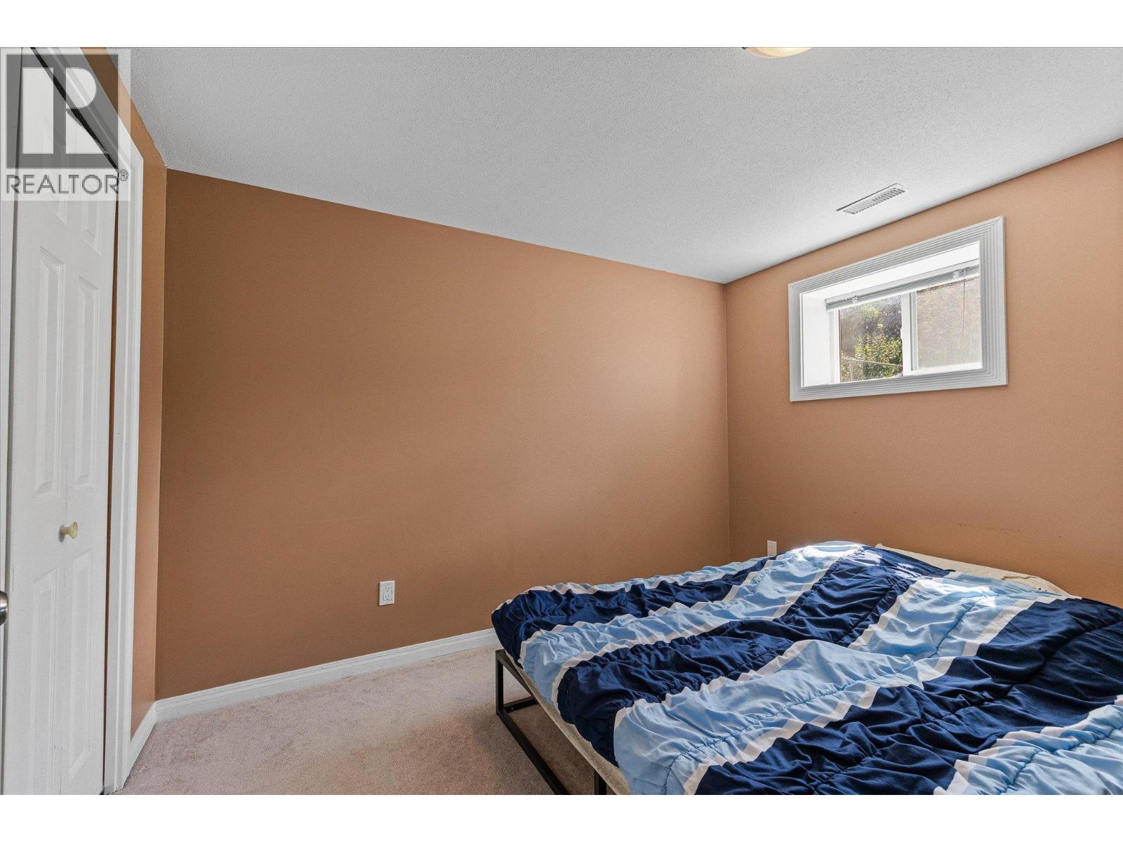 245 Holbrook Road W