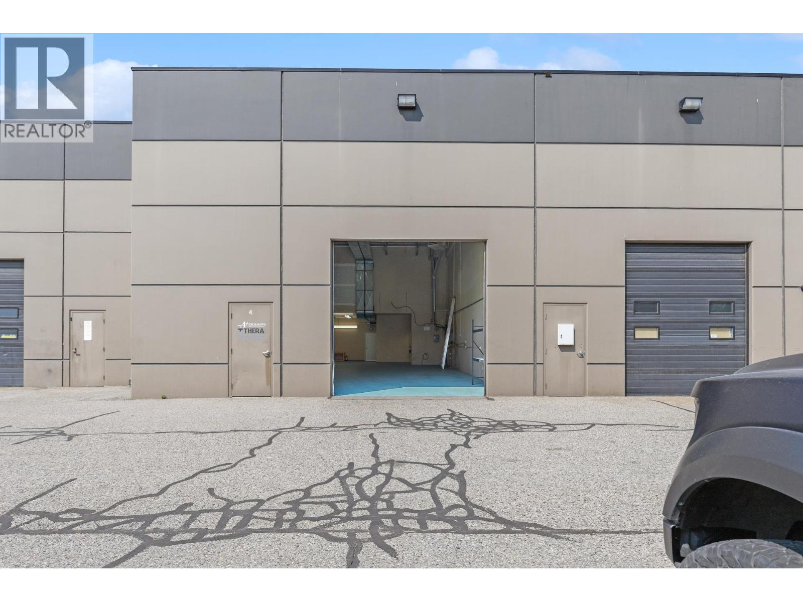 215 Neave Road Unit# 4A