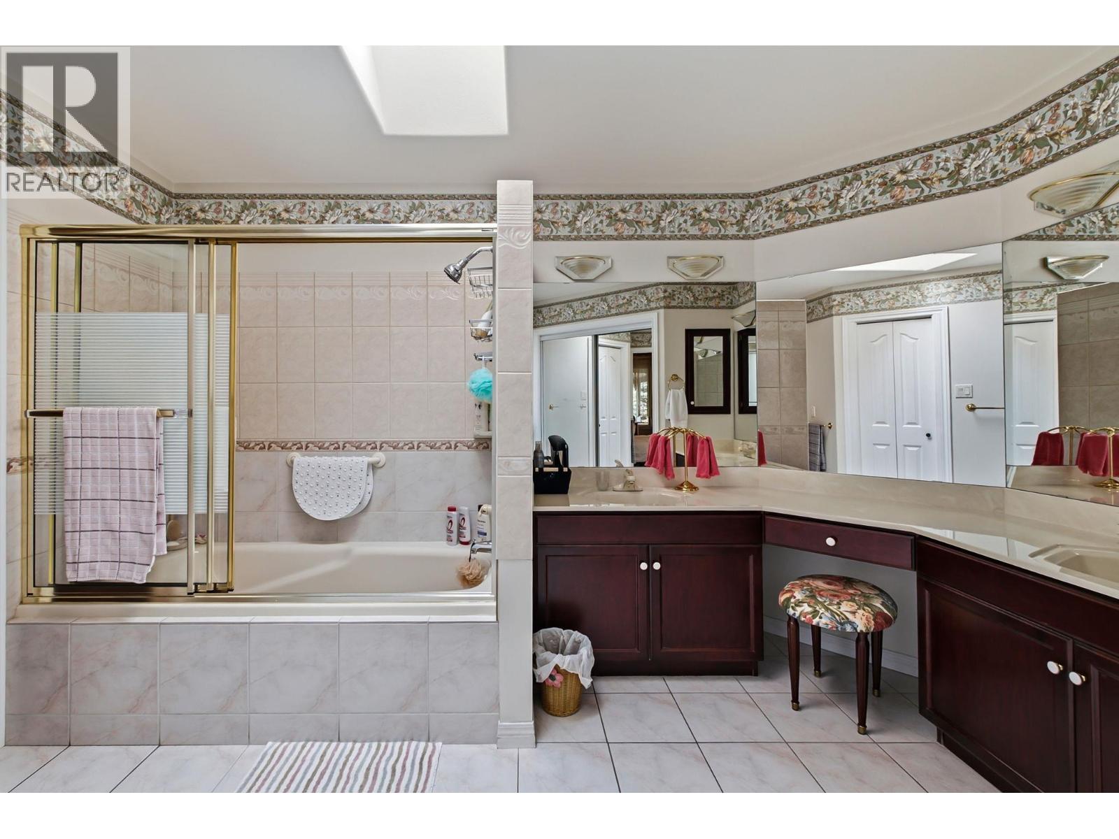 4074 Gellatly Road Unit# 156