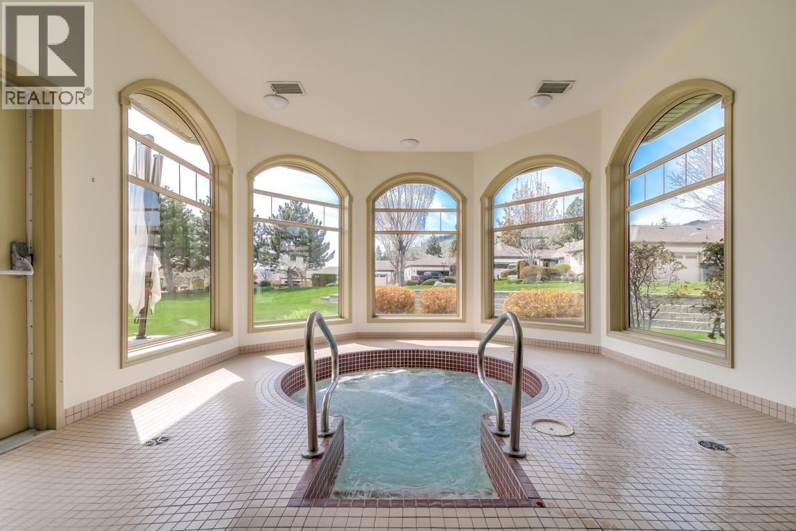 4074 Gellatly Road Unit# 156