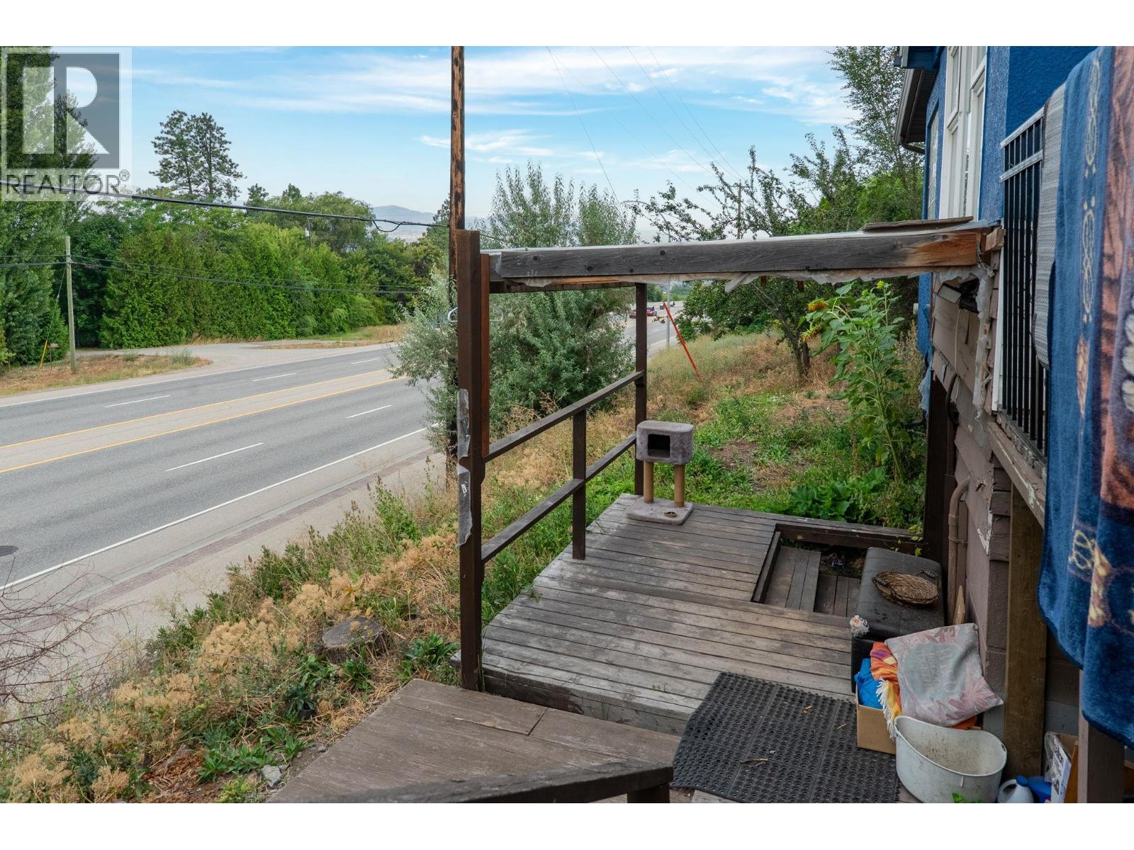 1350 Bentien Road