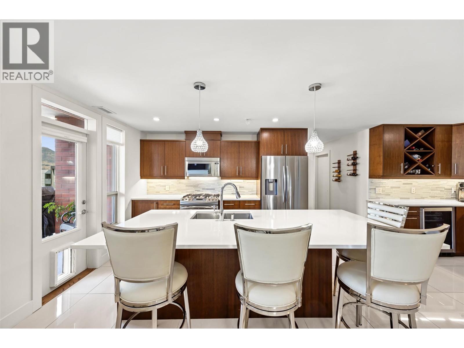 1160 Bernard Avenue Unit# 601