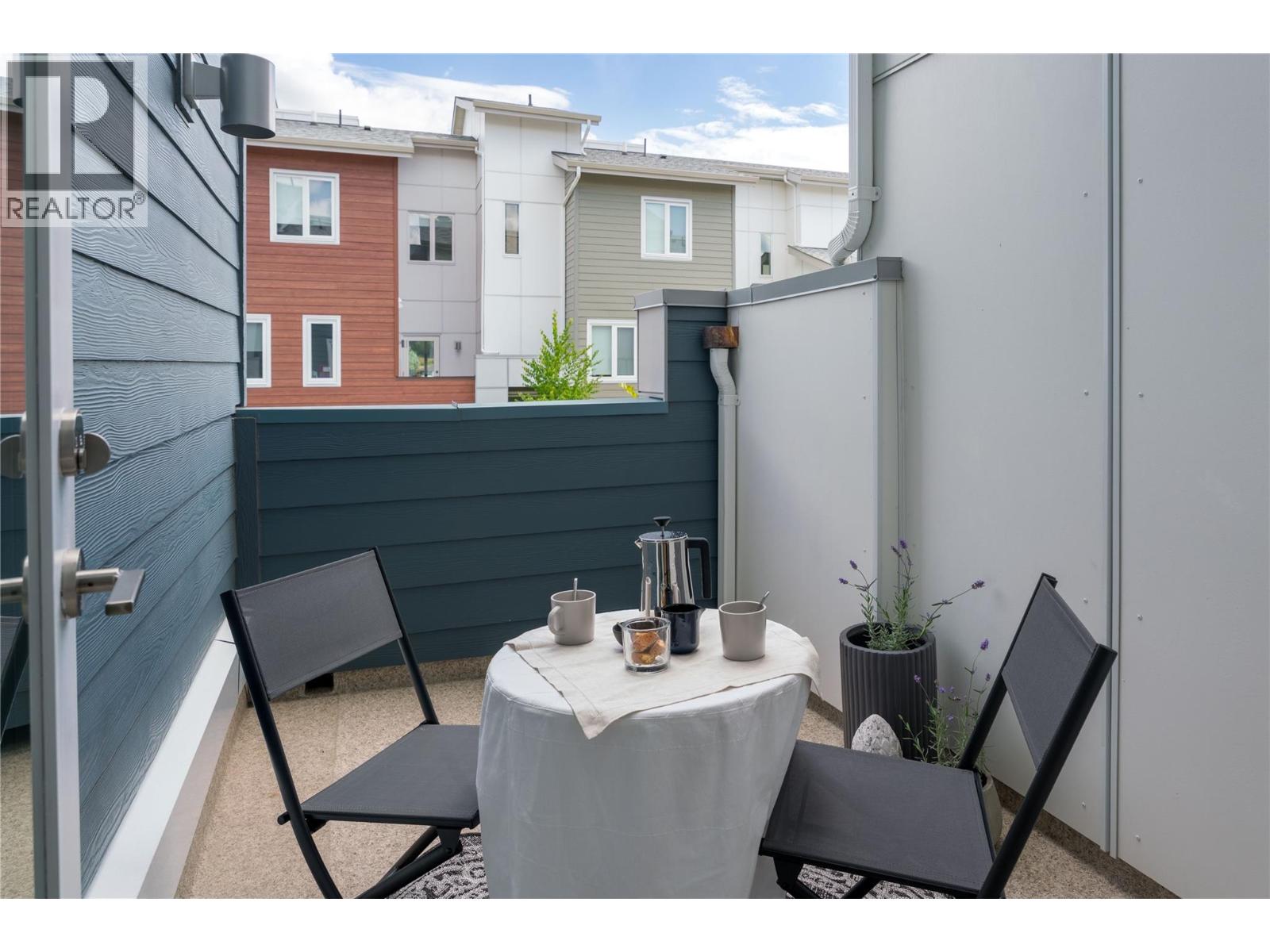 3719 WOODSDALE Road Unit# 17