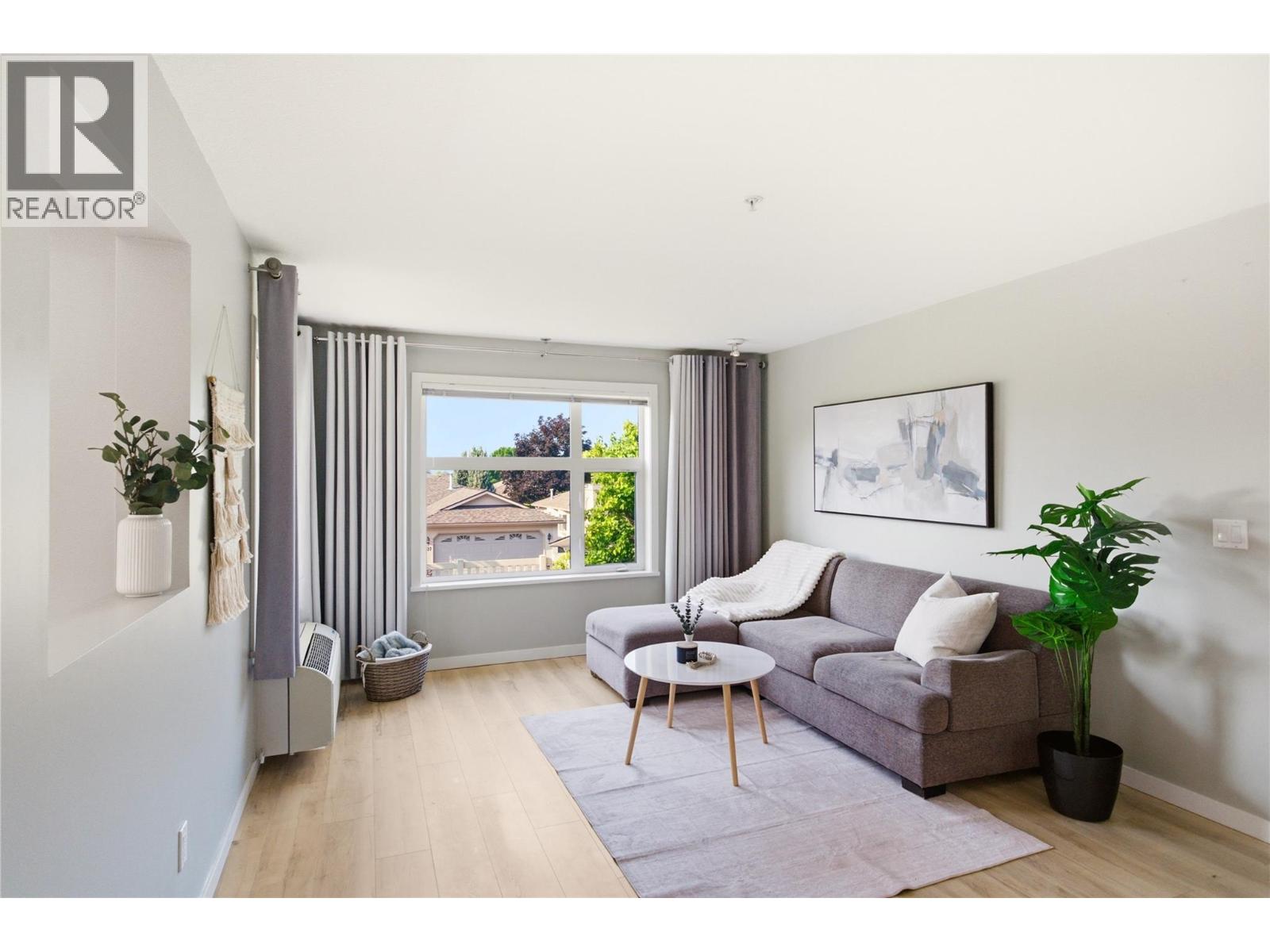 563 Yates Road Unit# 215