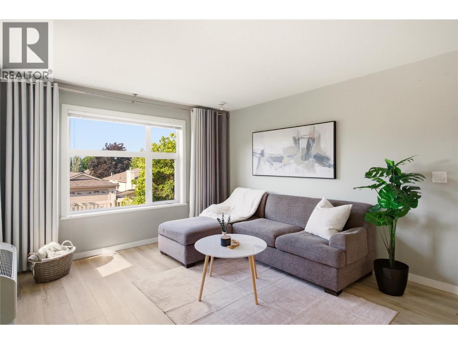 563 Yates Road Unit# 215
