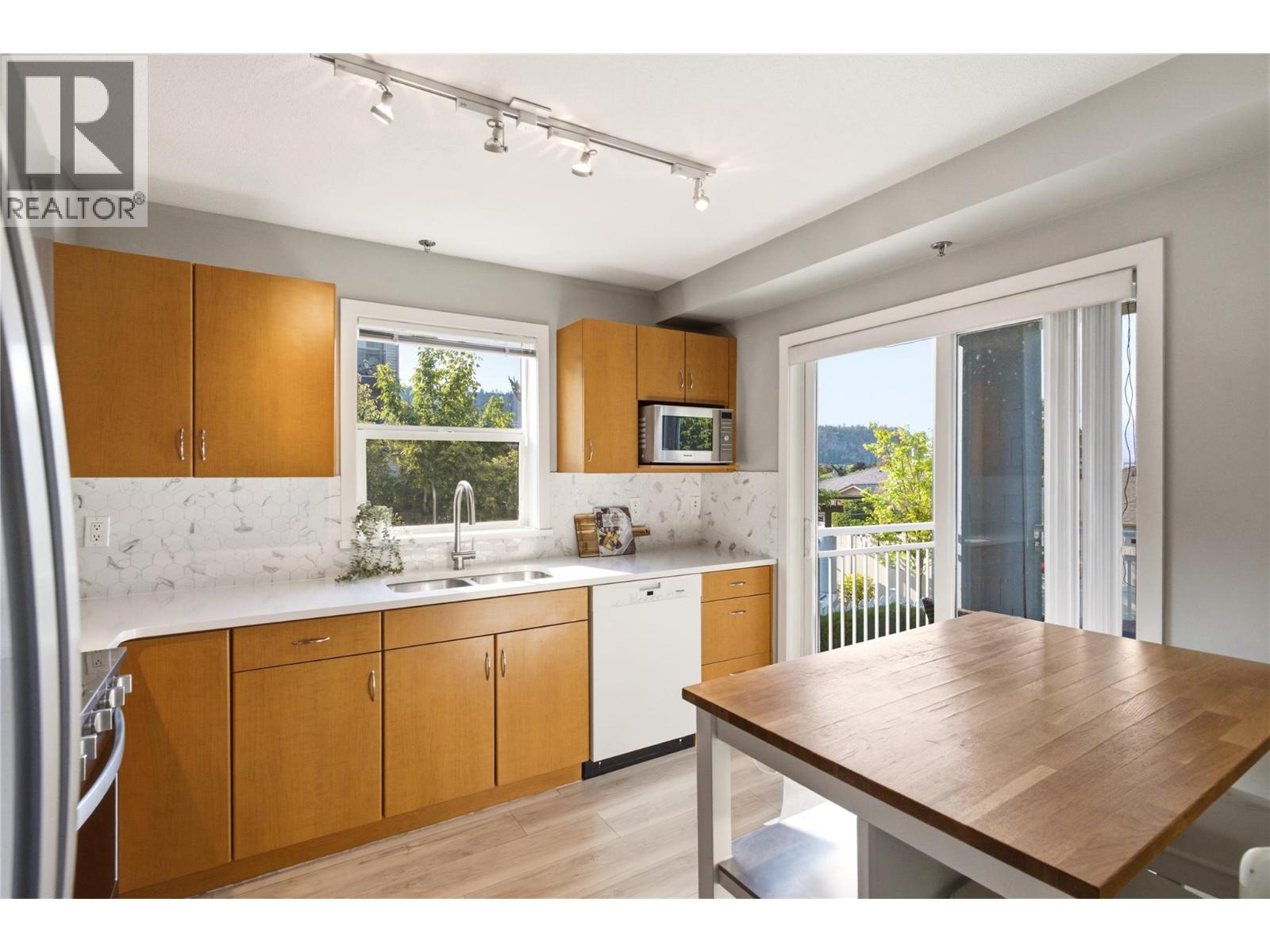 563 Yates Road Unit# 215