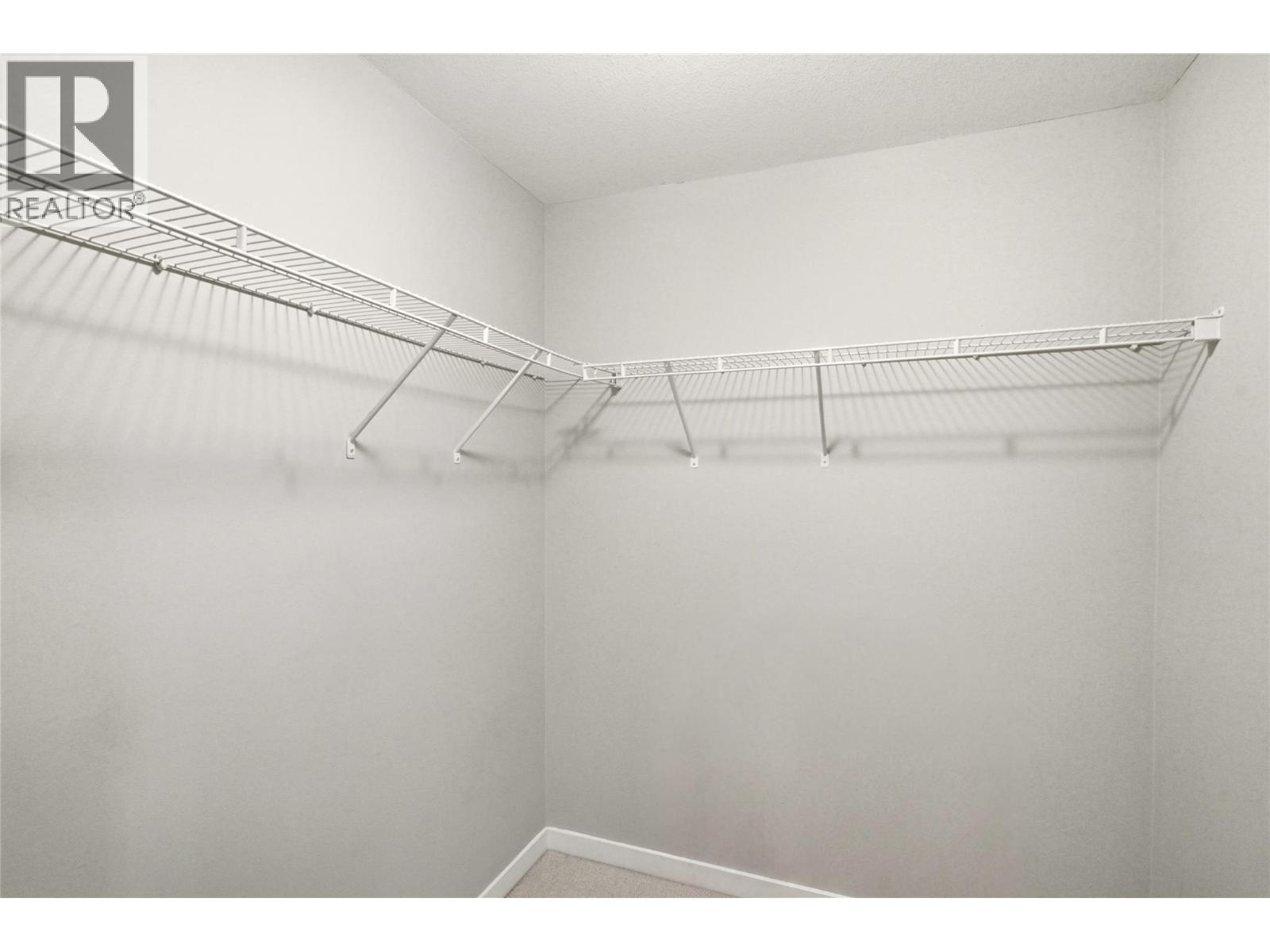563 Yates Road Unit# 215