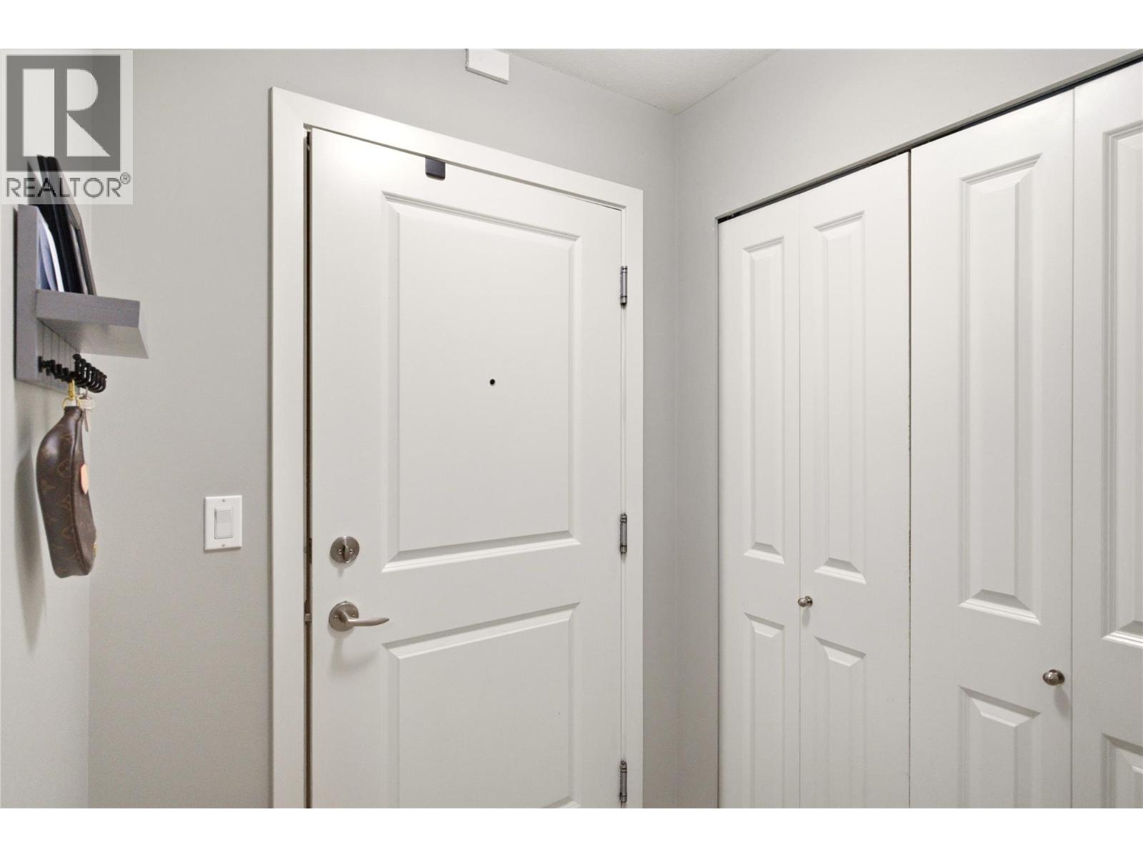 563 Yates Road Unit# 215