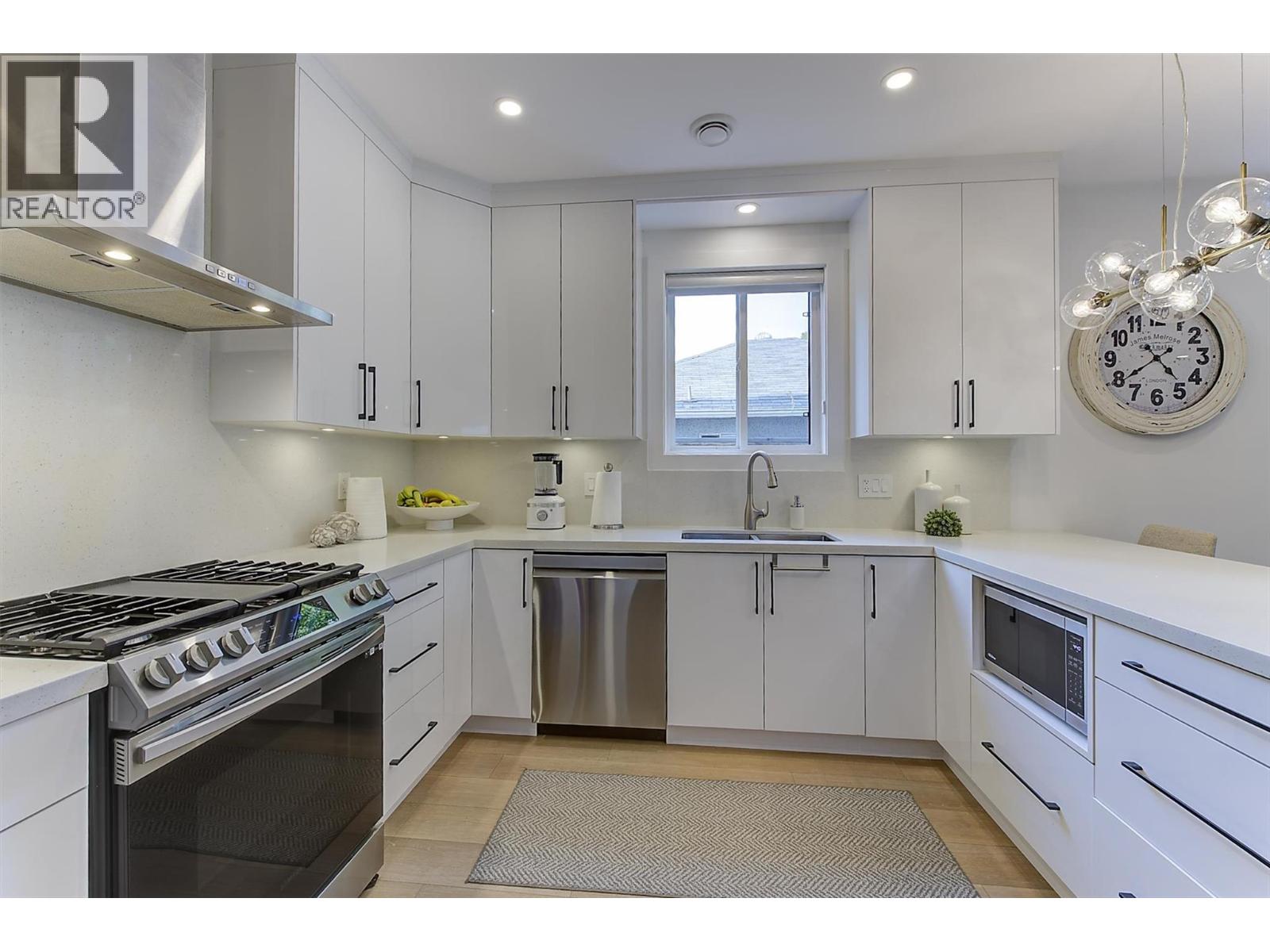 2274 Woodlawn Street Unit# 2