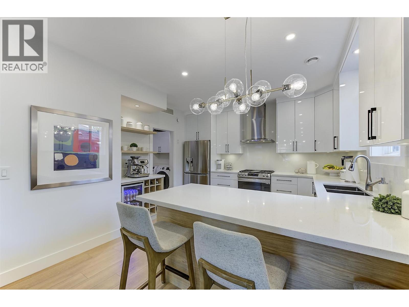 2274 Woodlawn Street Unit# 2