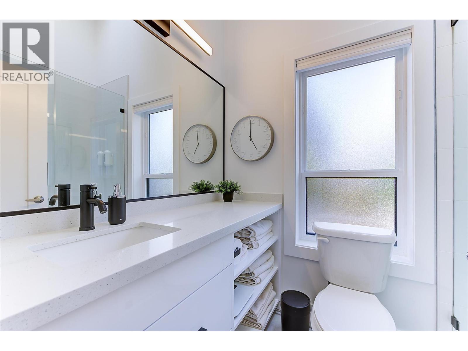 2274 Woodlawn Street Unit# 2