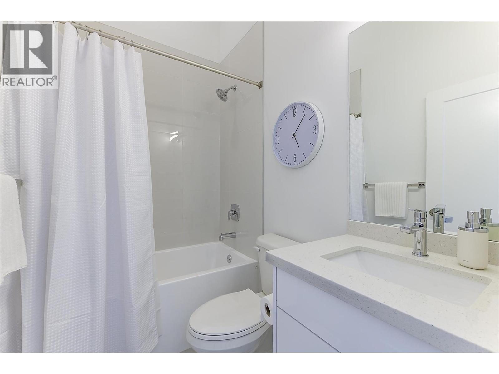 2274 Woodlawn Street Unit# 2