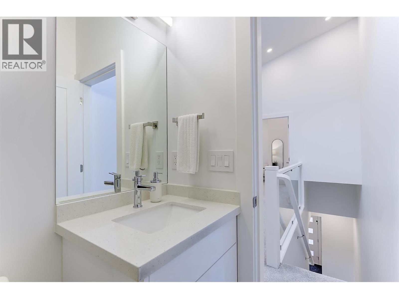 2274 Woodlawn Street Unit# 2