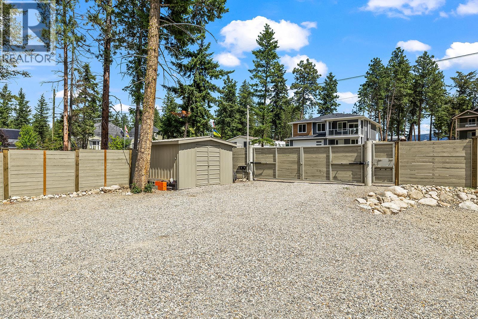 7141 Dunwaters Road