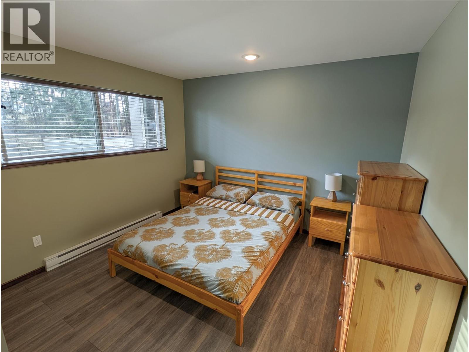 7141 Dunwaters Road